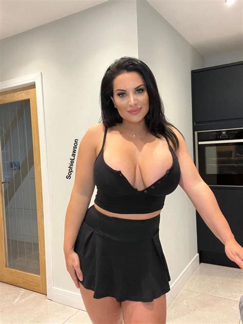 TW Pornstars Sophie Lawson Xx Twitter Back To Black 3 50 PM