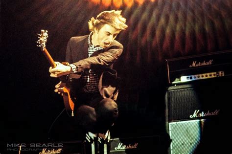 Rare photos of Paul Weller and the Jam in 1979 | Mike Searle