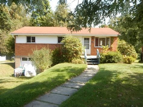 133 Westpoint Dr Greensburg Pa 15601 See Est Value Schools And More