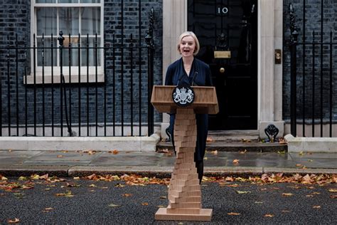 Uk Prime Minister Liz Truss Resigns Daily Sun