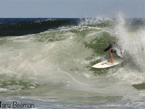 Manasquan Inlet Surf Photo by Mary Beeman | 3:00 pm 20 Sep 2023