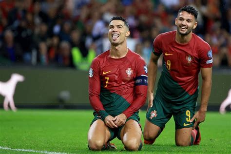 Portugal Vs Islandia D Nde Ver Y A Qu Hora Juega Cr En