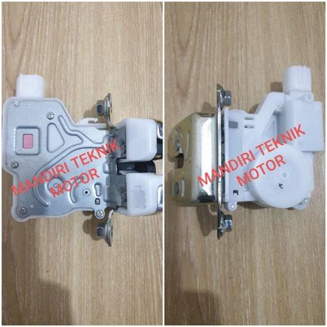 Jual Door Lock Bagasi Door Lock Pintu Belakang Toyota All New Rush