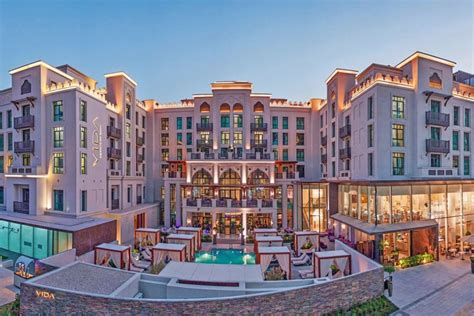 Best Hotels in Downtown Dubai: Address, Movenpick & More