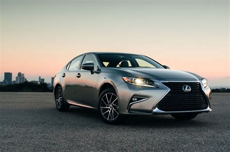 2015 Lexus Es350 Review Expert Insights Pricing And Trims