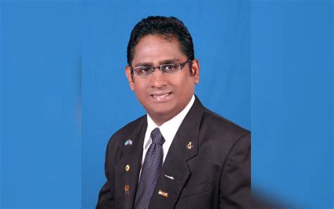 PAS Non Muslim Wing Leader Quits Cites Inability To Raise Indian