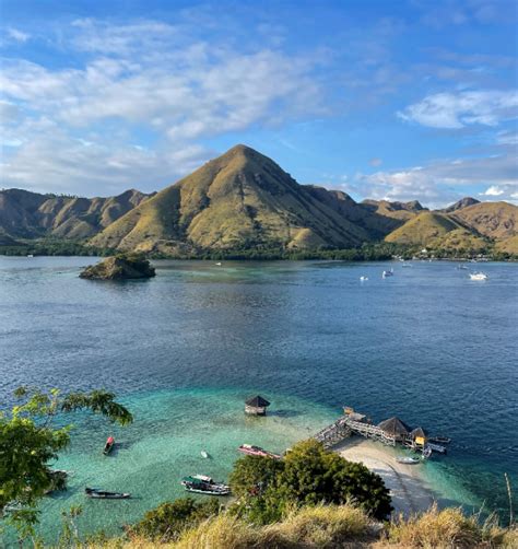 The Komodo Islands Abroadly