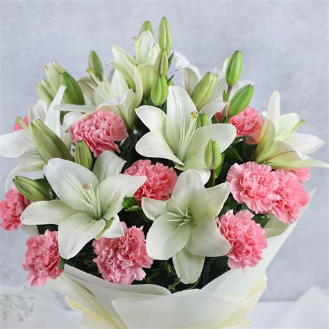 Buysend Asiatic Lilies And Carnations Mixed Bouquet Online Ferns N Petals