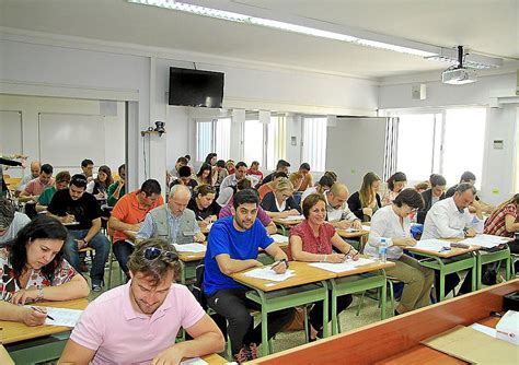 M S De Personas Realizan El Examen De Acceso A La Uned Para Mayores