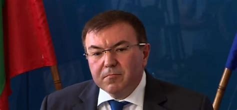 Костадин Ангелов е против разхлабване на мерките за заведенията в ...