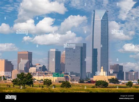 Tallest Building In Oklahoma Hi Res Stock Photography And Images Alamy