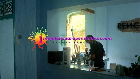 Rumah Klasik Beralih Fungsi Jadi Kafe Estetik