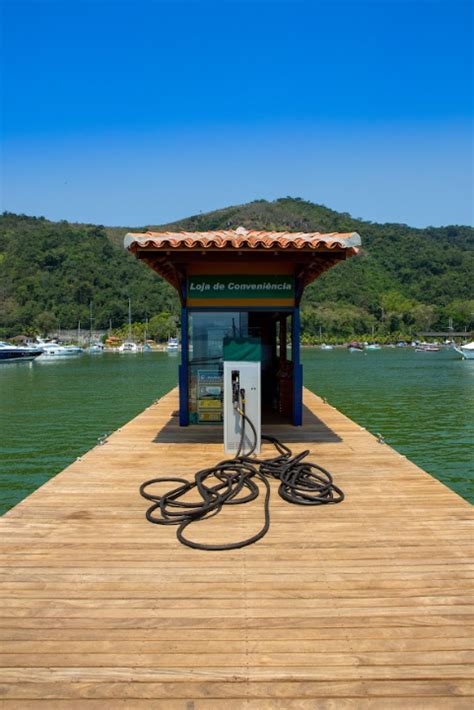 Loja de Conveniência BR MARINAS A maior rede de marinas do Brasil