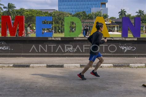 Revitalisasi Lapangan Merdeka Medan Antara Foto