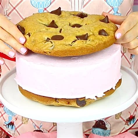 Video Giant Cookie Ice Cream Sandwich Cake The Lindsay Ann