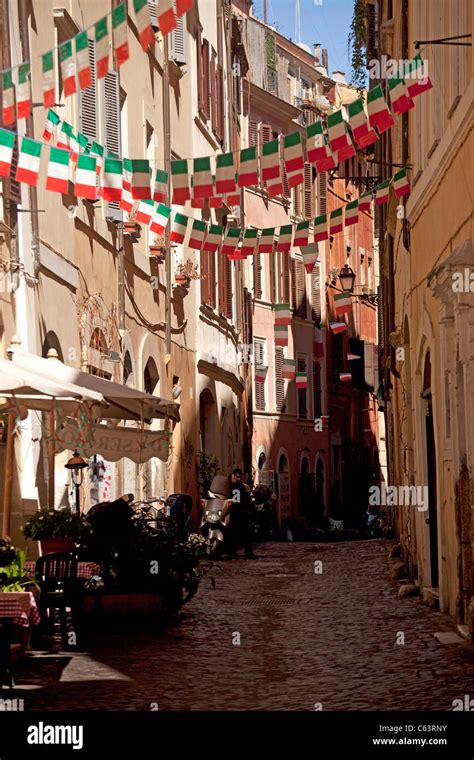 Drapeau De Rome Banque De Photographies Et Dimages à Haute Résolution