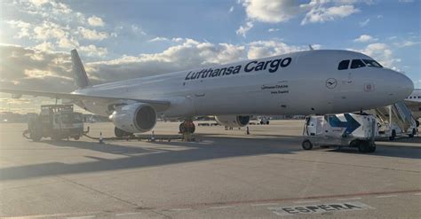 Vierter A Frachter F R Lufthansa Cargo