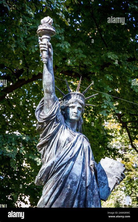 Jardin Du Luxembourg Statue Of Liberty Collection De Photos De Jardin