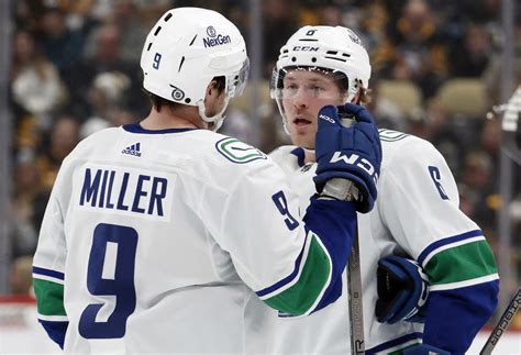 Elias Pettersson's 2nd goal of game lifts Canucks over Pens | Reuters