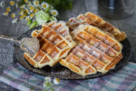 Unser Rezept F R Fluffig Knusprige Milchm Dchenwaffeln Rezept