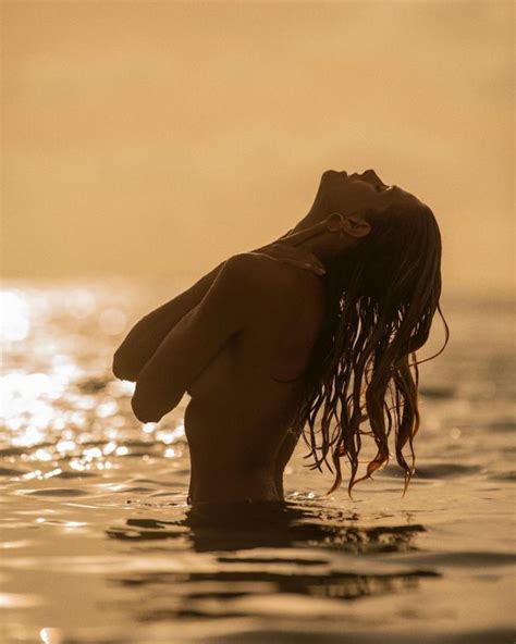 Natalie Roser Nude And Sexy Collection Summer Pics Video The Fappening