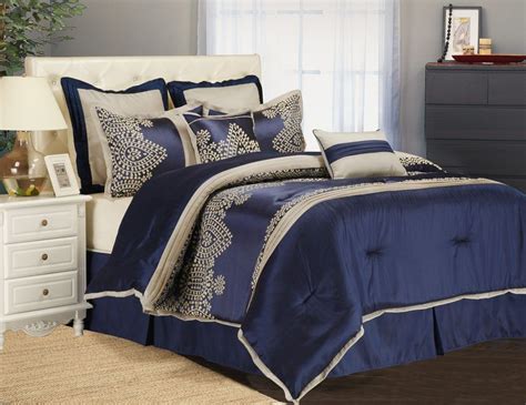 Blue And White Comforter Set For A Cozy Bedroom