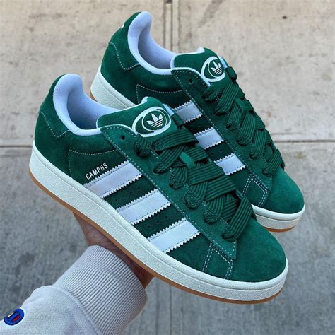 En Vert Sapin La Adidas Campus S Devient La Reine Des For Ts