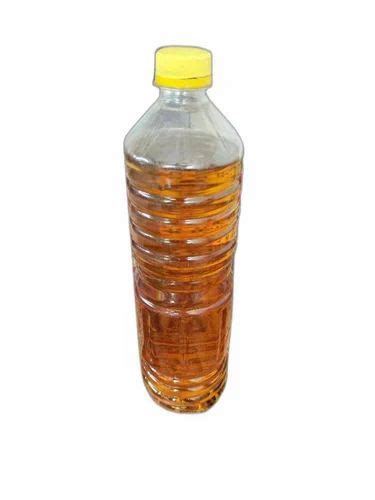 Yellow 900ml Turpentine Oil For Paint Packaging Type Bottle At 50