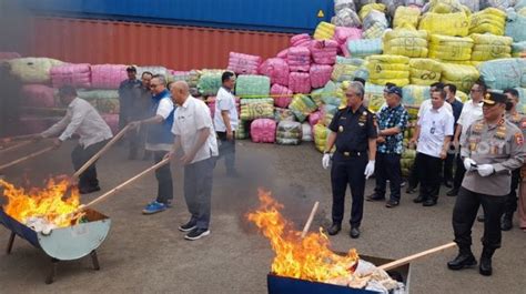 Mendag Akan Bakar Lagi Baju Impor Bekas Yang Senilai Rp Miliar