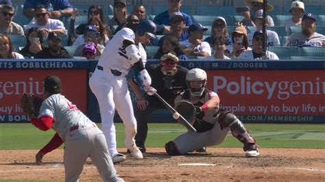 Shohei Ohtani Pega Su Primer Hit De Oro Como Dodger