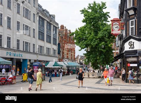 Bromley High Street Hi Res Stock Photography And Images Alamy