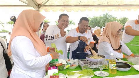 Mie Goreng Aspal Ala Kadis Pupr Tanbu Pada Lomba Masak Antar Skpd