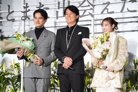 福原遥＆水上恒司、福山雅治のサプライズ登場に感激！『あの花が咲く丘で、君とまた出会えたら。』完成披露イベントで笑顔｜最新の映画ニュースならmovie Walker Press