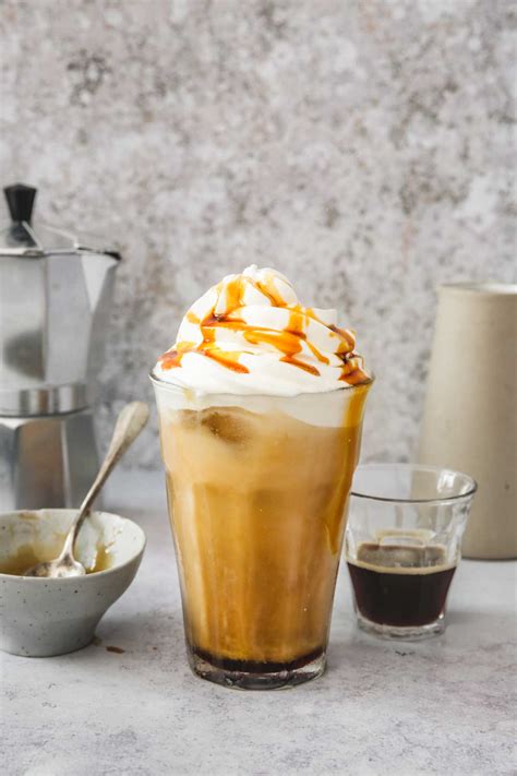 Easy 3 Minute Caramel Iced Coffee Sweetly Cakes
