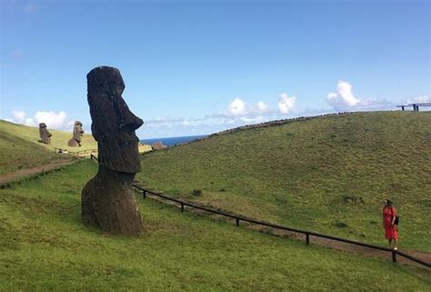 La Isla De Pascua Vuelve A Abrir Al Turismo Tras Dos Años Asfixiada Por