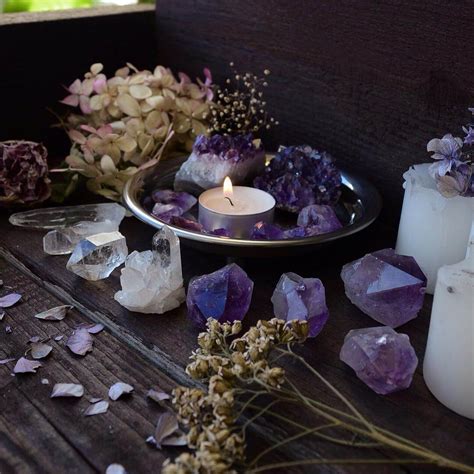 31 Best Decorating Ideas and Designs with Crystals and Stones for 2020