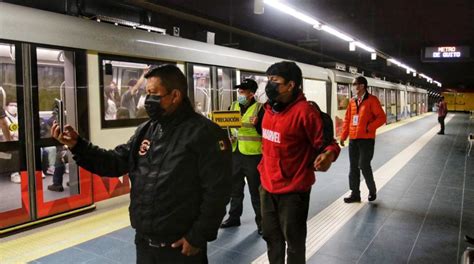 Nueve cosas que no podrá hacer en el Metro de Quito El Comercio