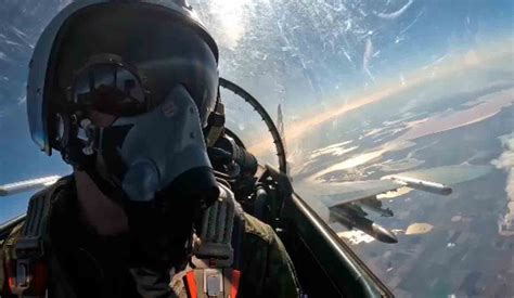 Rússia divulga novo vídeo do ataque de seus caças Sukhoi Su 35 Vídeo