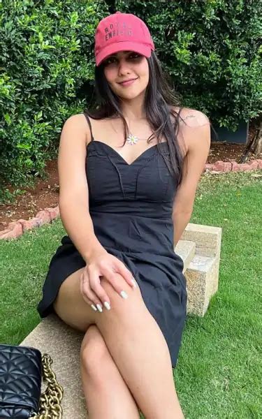 Diksha Sharma Latest Hot Pics And Photo