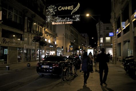 Cannes film festival by night.. - Prettygreentea