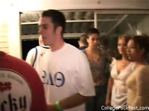 Lesbos Coeds Fingering Pussy And Rubbing Together