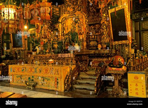 Interior Of Wong Tai Sin Temple Kowloon Hong Kong China Asia Stock