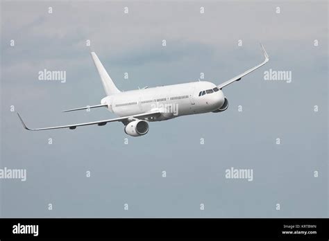 Passenger Aircraft Mid Air Stock Photo Alamy