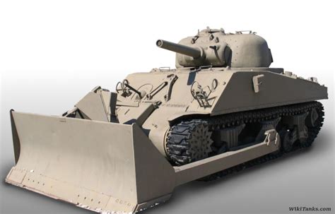 Archivo M4A3 Sherman 105mm Dozer Latrun 1 WikiTanks