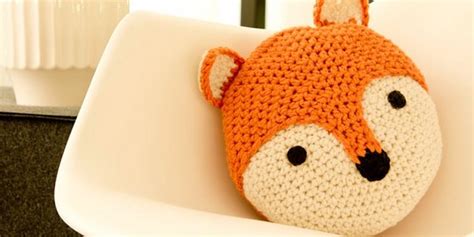 Crochet Fox Pillow – The Craft Chair