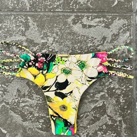 San Lorenzo Swim Womens Xs San Lorenzo Yellow Solid And Floral