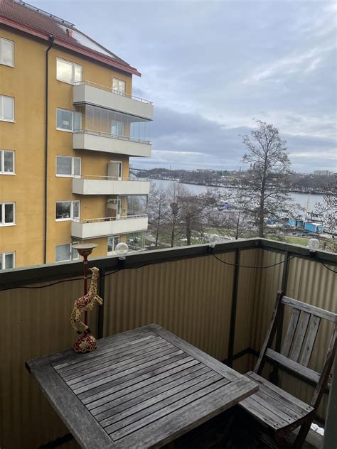 1 rum 26 kvm Luxgatan 13 i Kungsholmen Stockholm önskar byta bostad