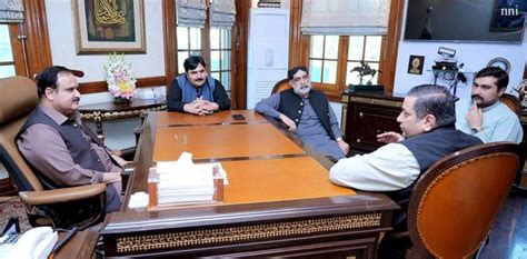 Over 30 Parliamentarians Meet CM Usman Buzdar