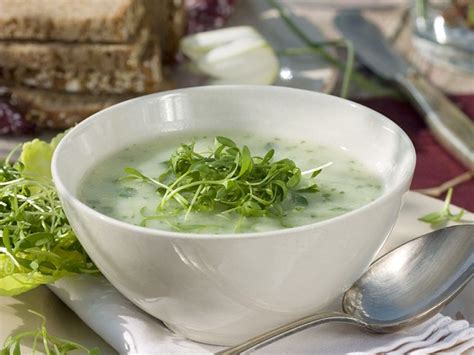 Garden cress soup Recipe | EatSmarter