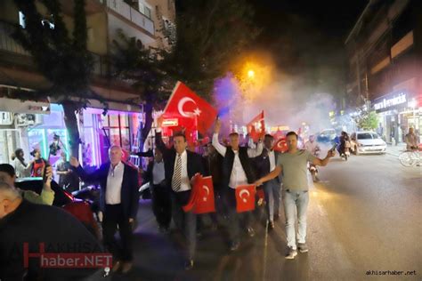 Akhisar da Cumhuriyetin 100 yılına yakışır bir gece yaşandı Kültür